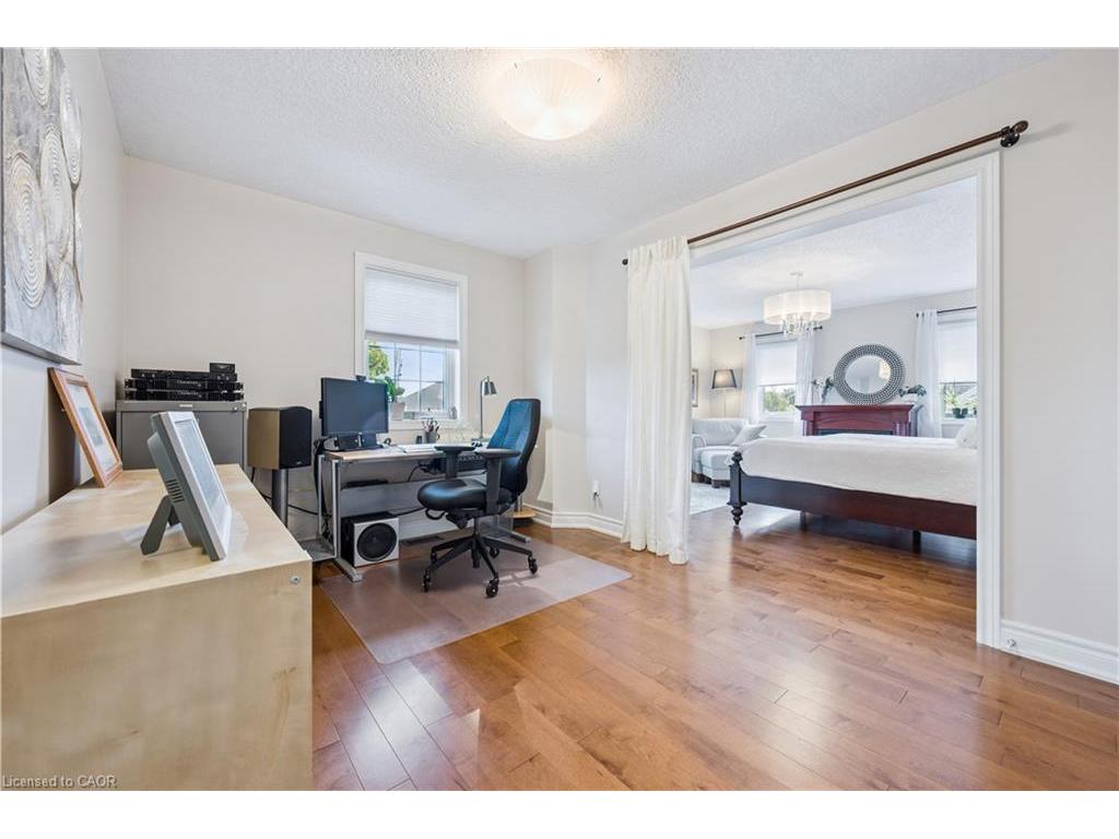









867


Creekside

Drive,
Waterloo,




ON
N2V 2S7


