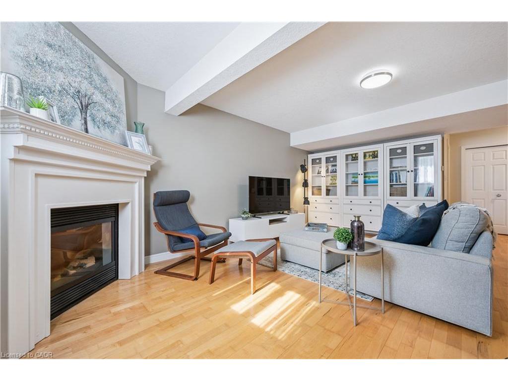 









867


Creekside

Drive,
Waterloo,




ON
N2V 2S7

