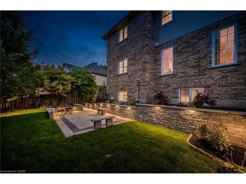 









867


Creekside

Drive,
Waterloo,




ON
N2V 2S7

