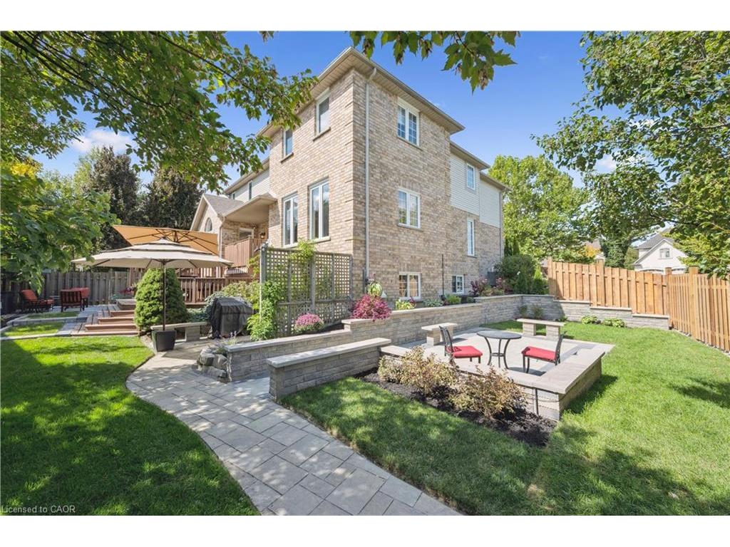 









867


Creekside

Drive,
Waterloo,




ON
N2V 2S7

