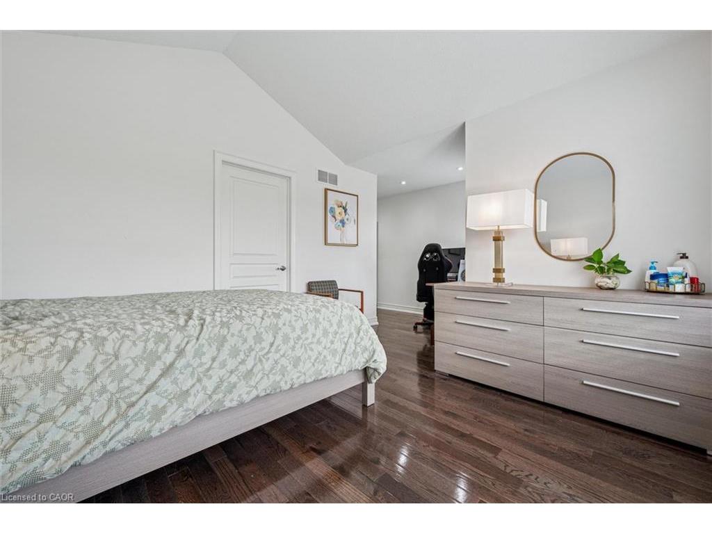 









77


Eaglecrest

Street,
Kitchener,




ON
N2K 4K1

