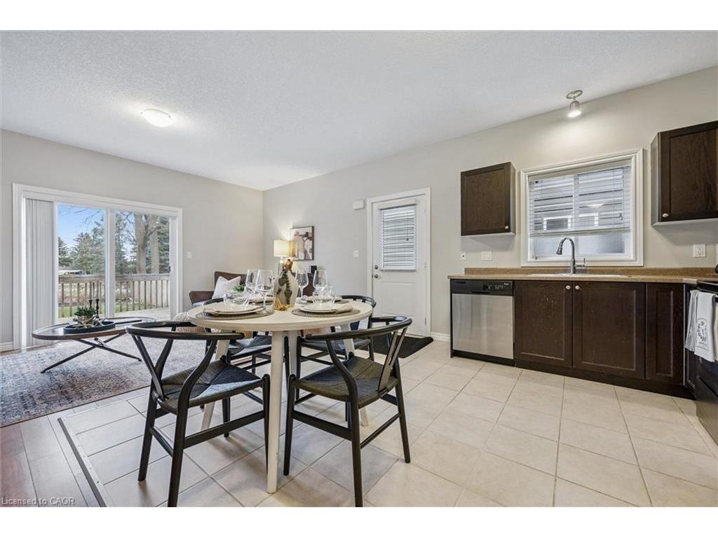 









470


Elora

Street,
Fergus,




ON
N1M 1Y8

