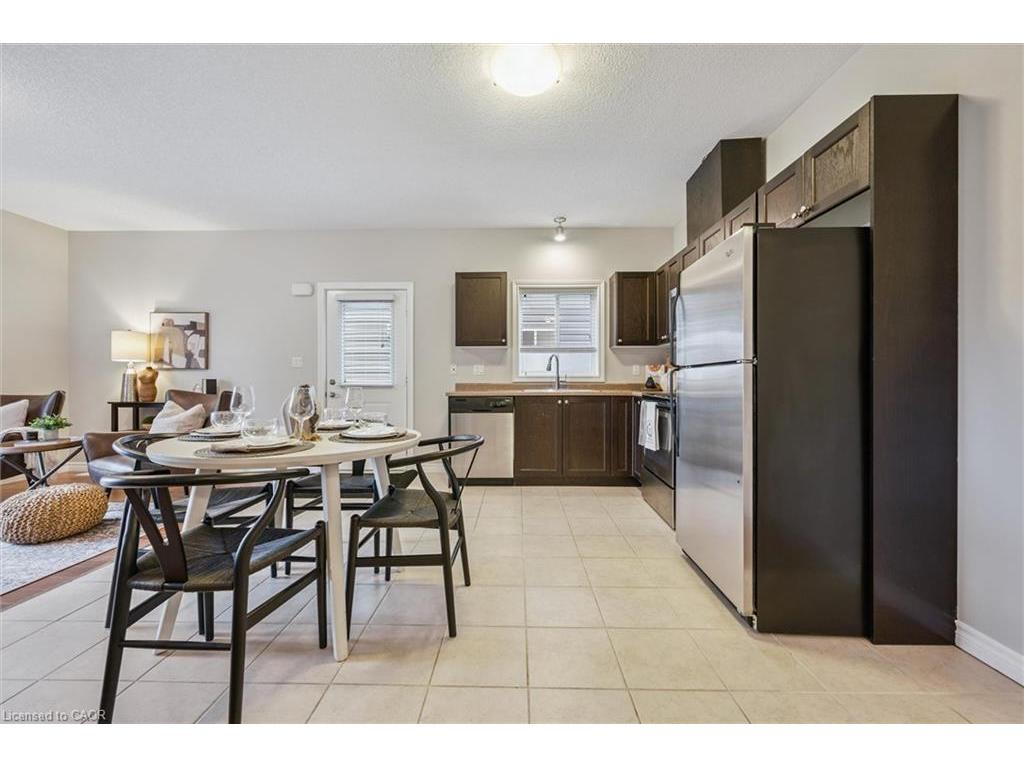 









470


Elora

Street,
Fergus,




ON
N1M 1Y8

