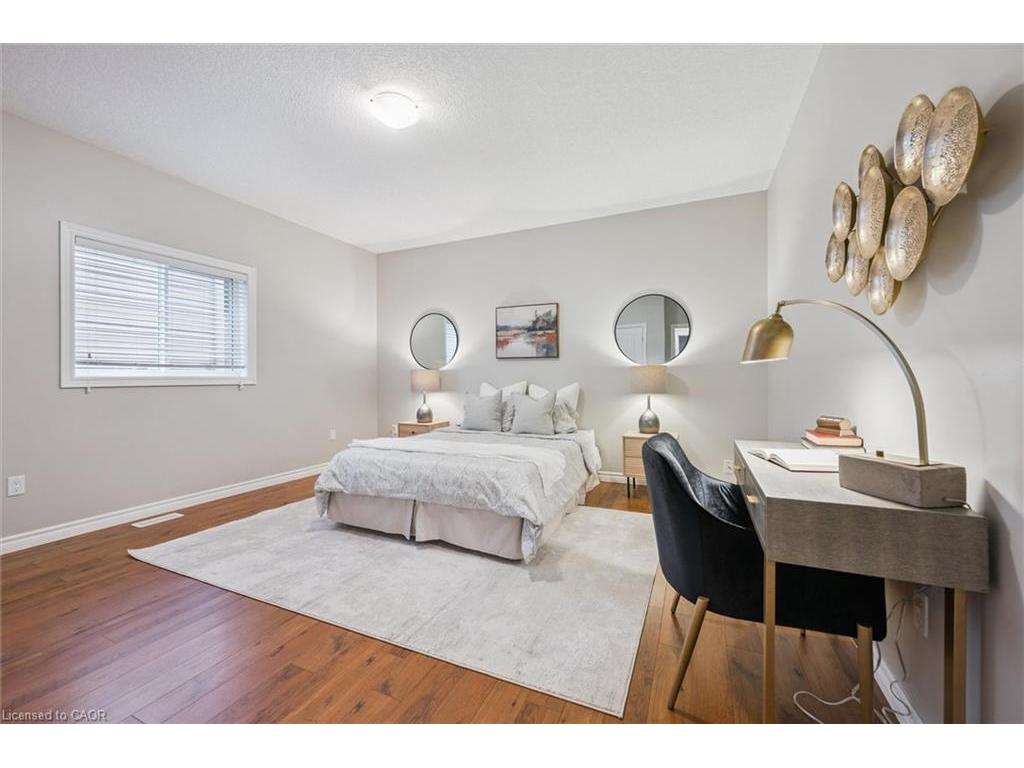 









470


Elora

Street,
Fergus,




ON
N1M 1Y8

