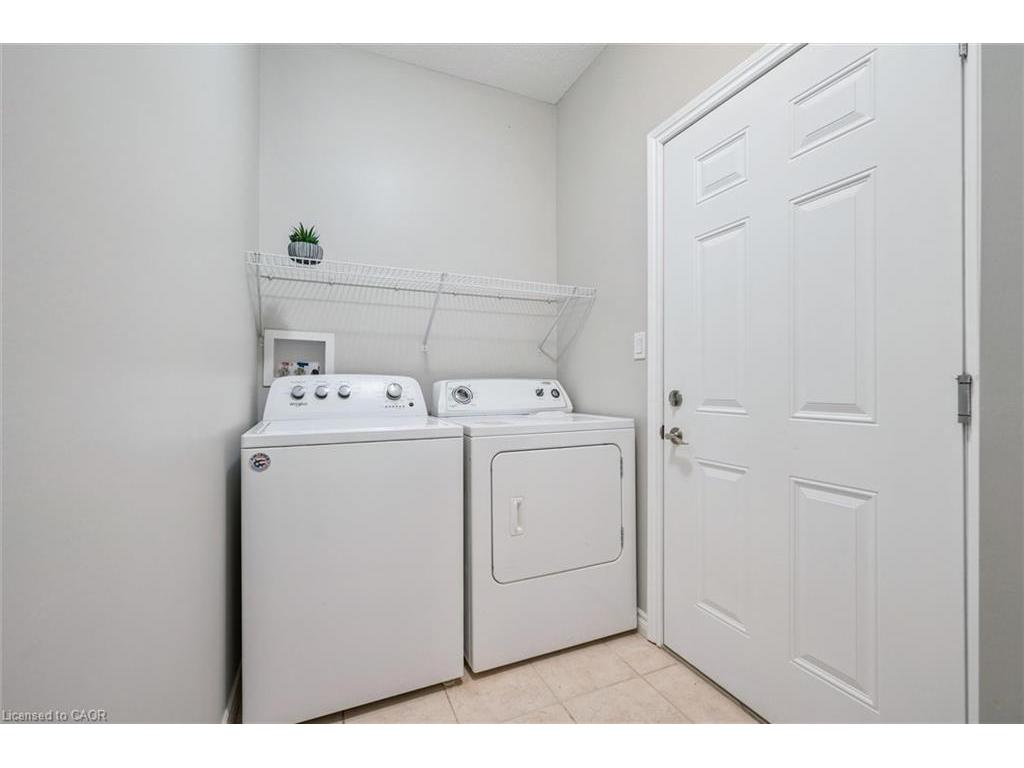 









470


Elora

Street,
Fergus,




ON
N1M 1Y8

