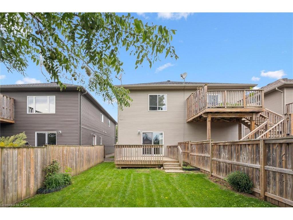 









470


Elora

Street,
Fergus,




ON
N1M 1Y8

