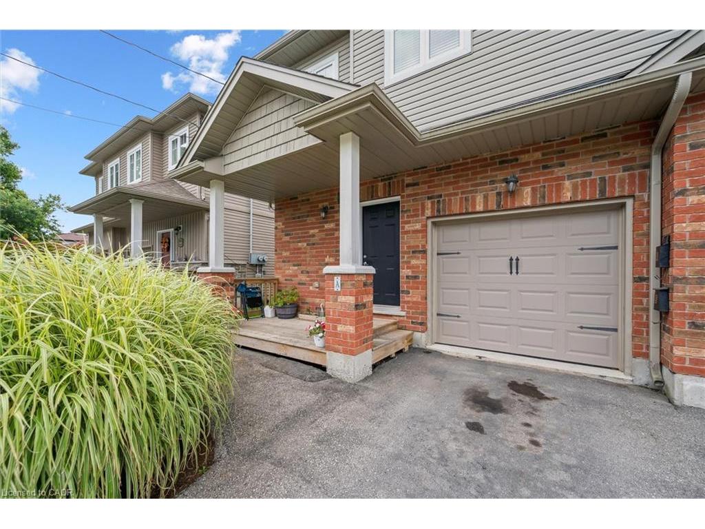 









470


Elora

Street,
Fergus,




ON
N1M 1Y8

