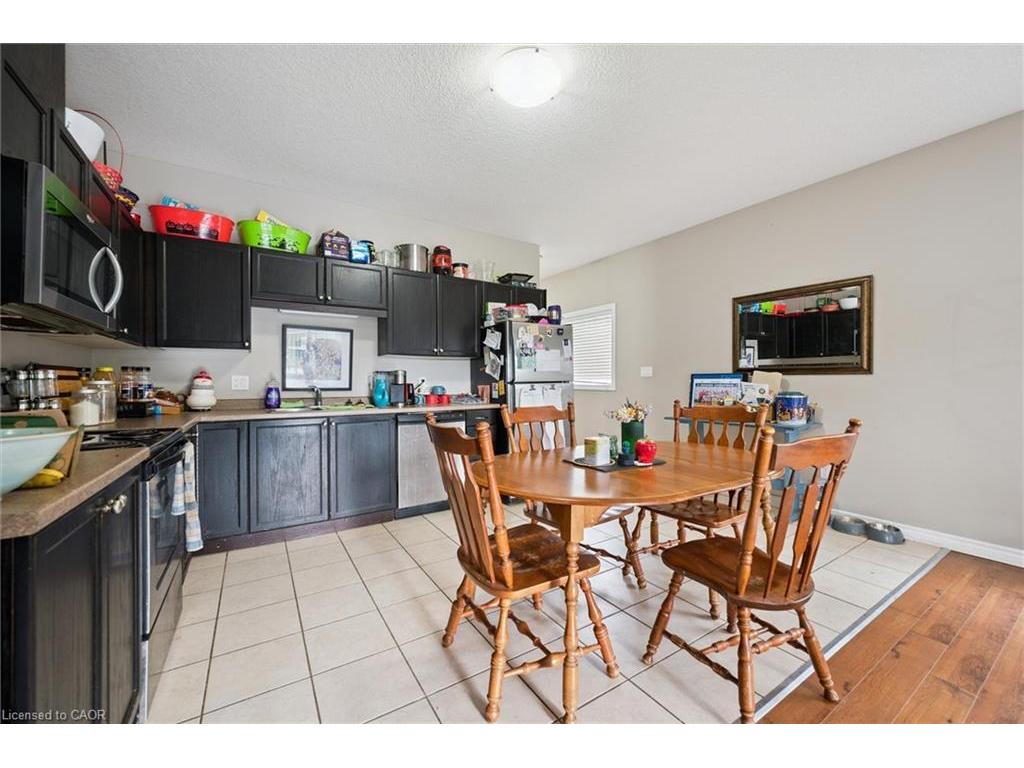 









470


Elora

Street,
Fergus,




ON
N1M 1Y8

