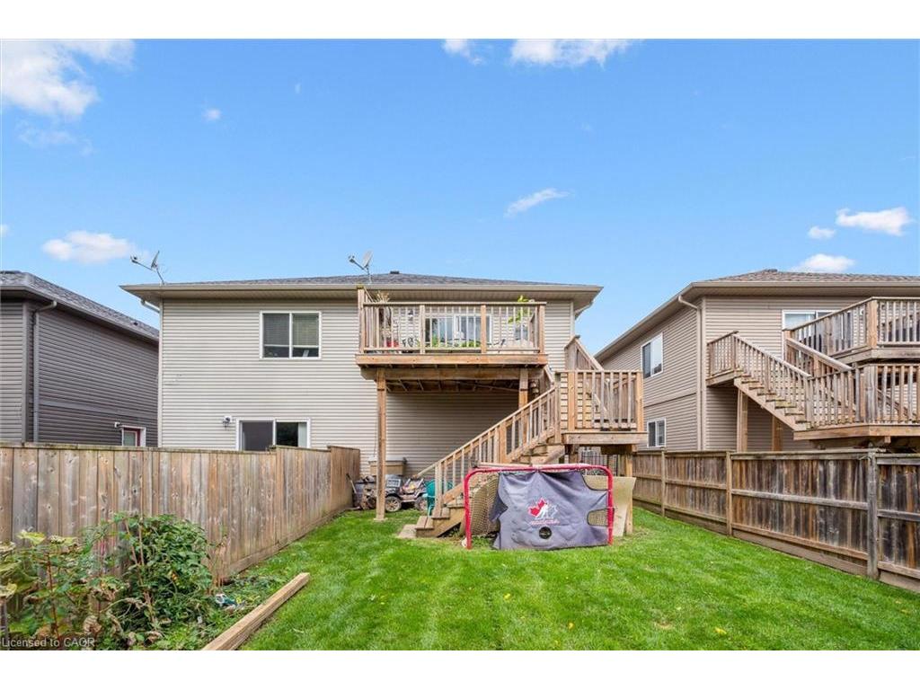 









470


Elora

Street,
Fergus,




ON
N1M 1Y8

