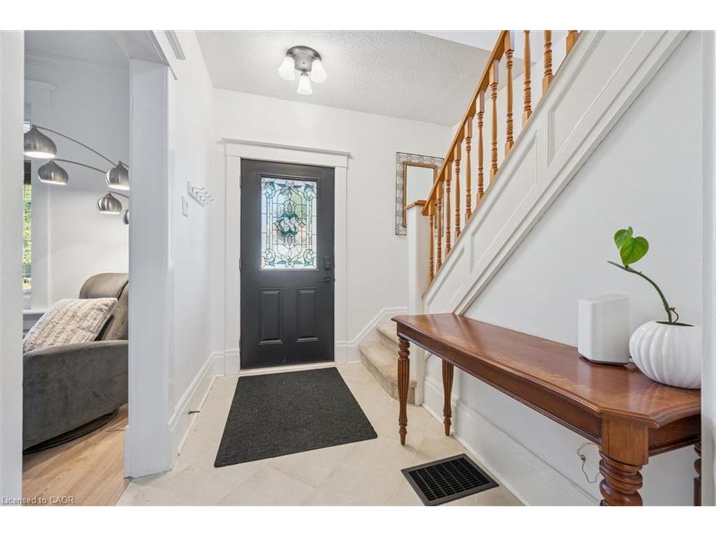 









233


Duke

Street East,
Kitchener,




ON
N2H 1B2

