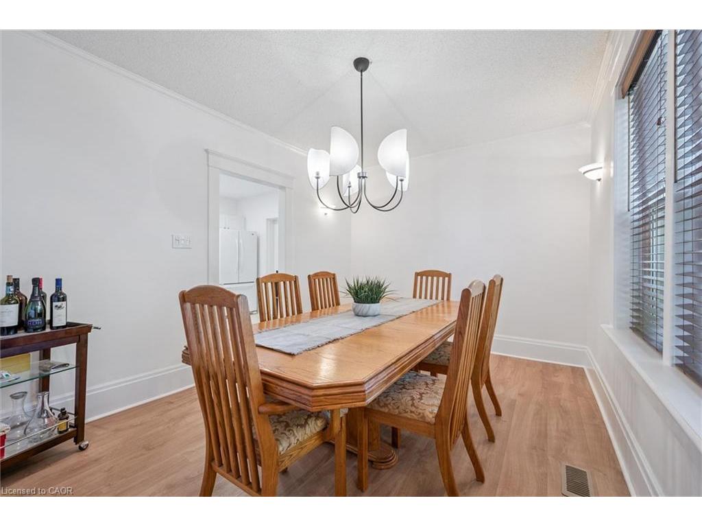 









233


Duke

Street East,
Kitchener,




ON
N2H 1B2

