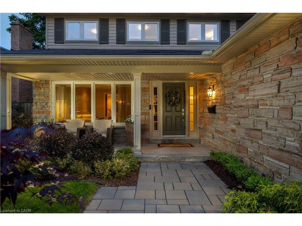 









2358


Canso

Road,
Oakville,




ON
L6J 5W6

