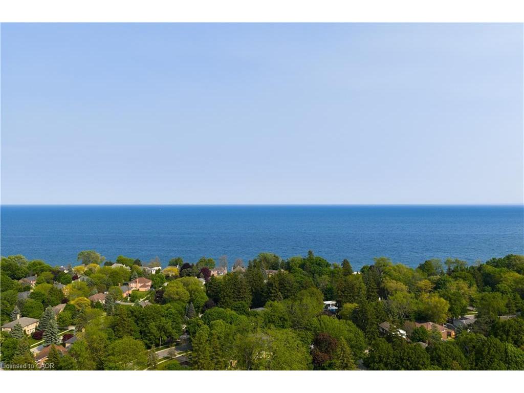 









2358


Canso

Road,
Oakville,




ON
L6J 5W6

