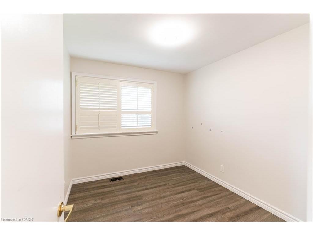 









365


Sandhurst

Drive,
Oakville,




ON
L6L 4L1

