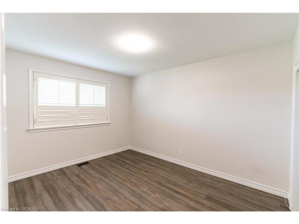 









365


Sandhurst

Drive,
Oakville,




ON
L6L 4L1

