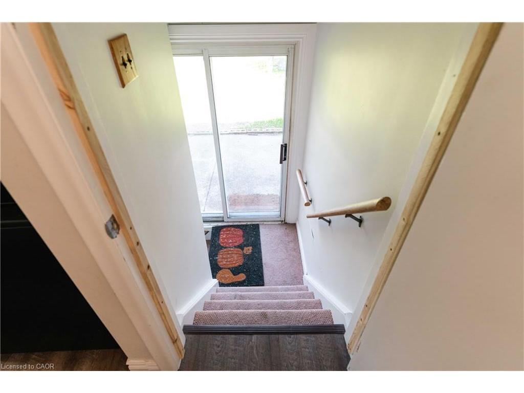









365


Sandhurst

Drive,
Oakville,




ON
L6L 4L1

