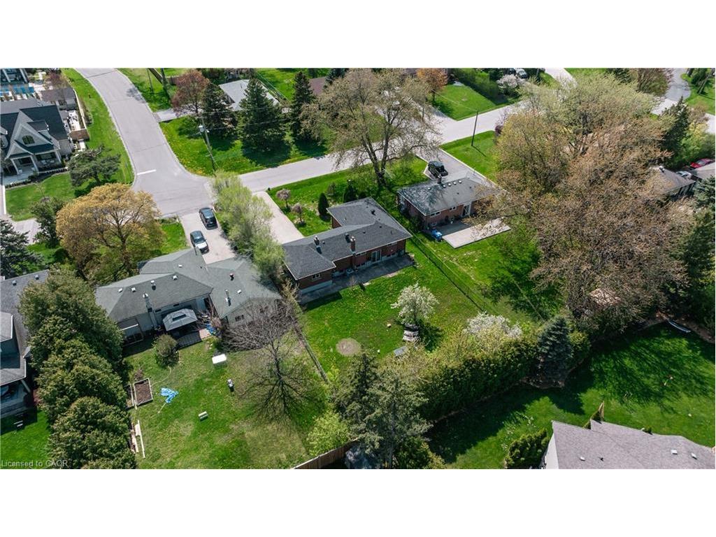 









365


Sandhurst

Drive,
Oakville,




ON
L6L 4L1


