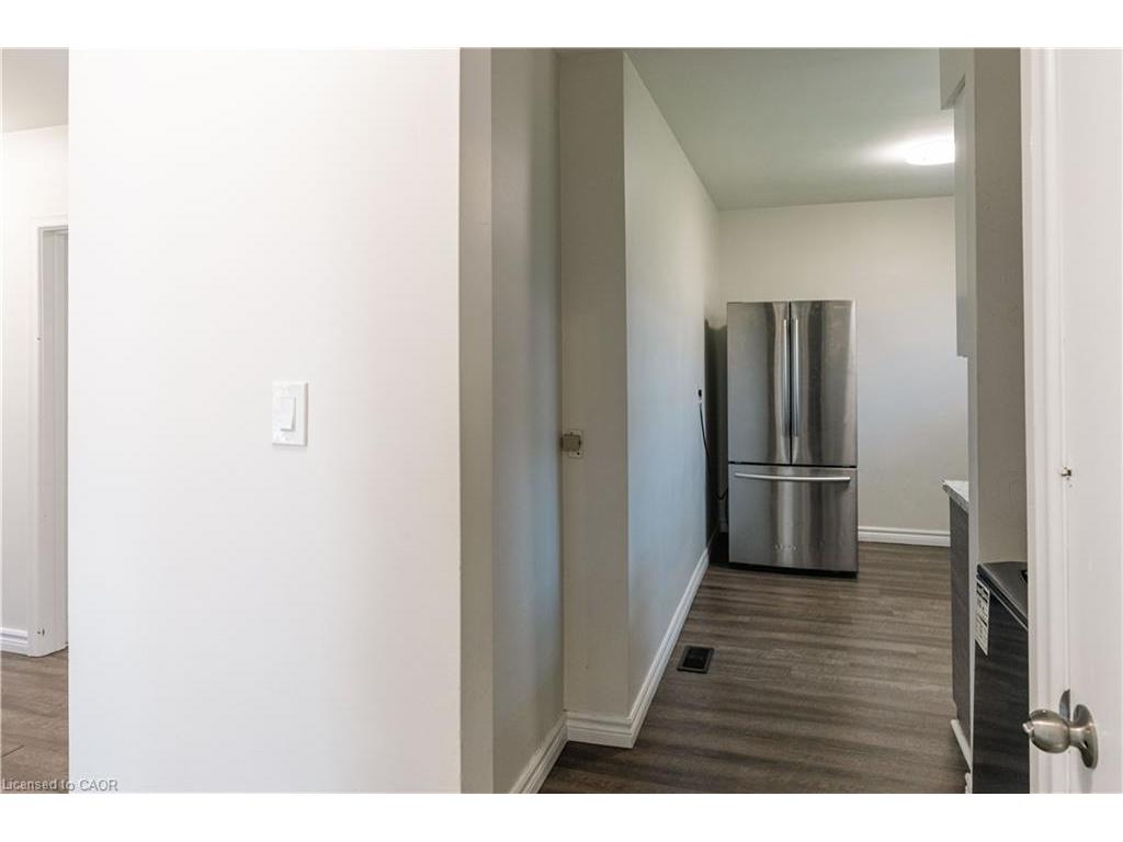 









365


Sandhurst

Drive,
Oakville,




ON
L6L 4L1


