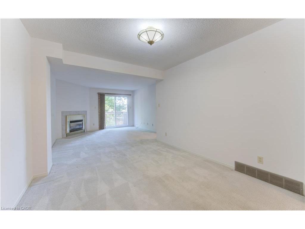 









523


Beechwood

Drive, 5,
Waterloo,




ON
N2T 2G7

