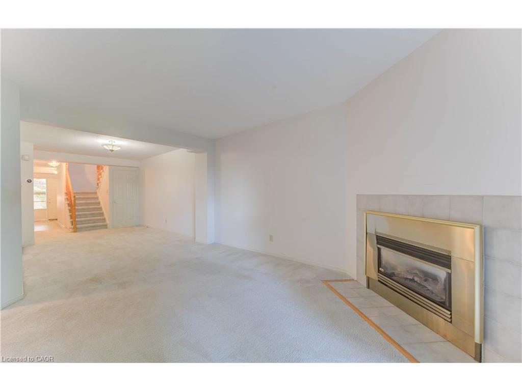 









523


Beechwood

Drive, 5,
Waterloo,




ON
N2T 2G7

