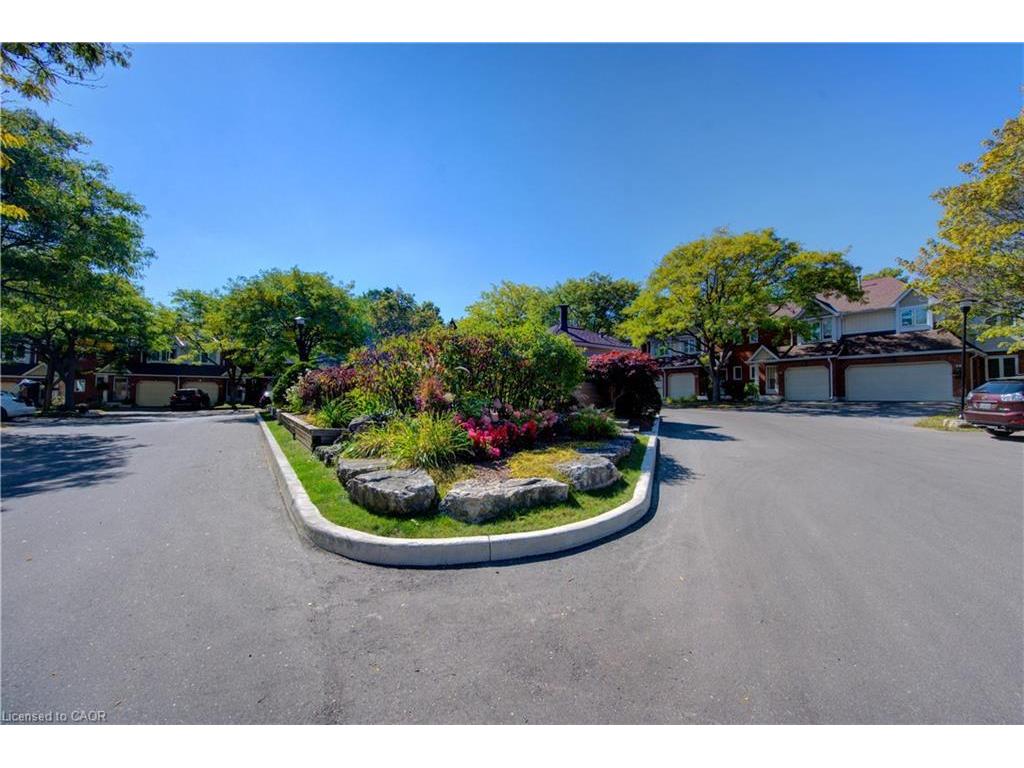 









523


Beechwood

Drive, 5,
Waterloo,




ON
N2T 2G7

