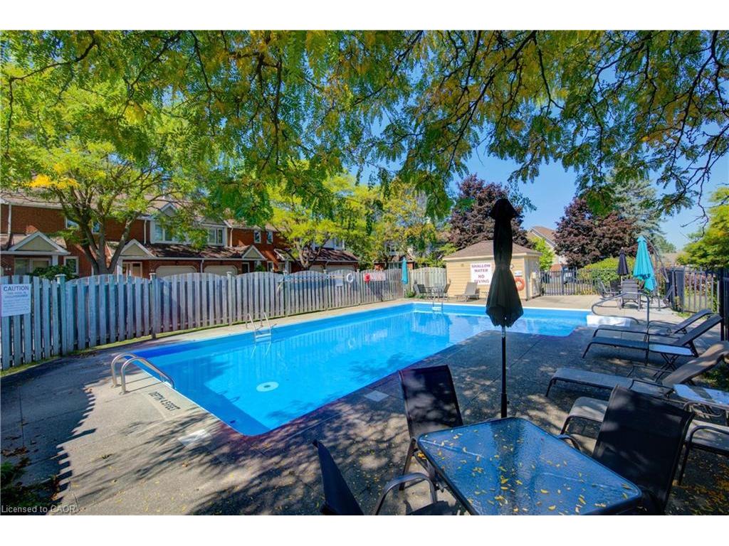 









523


Beechwood

Drive, 5,
Waterloo,




ON
N2T 2G7

