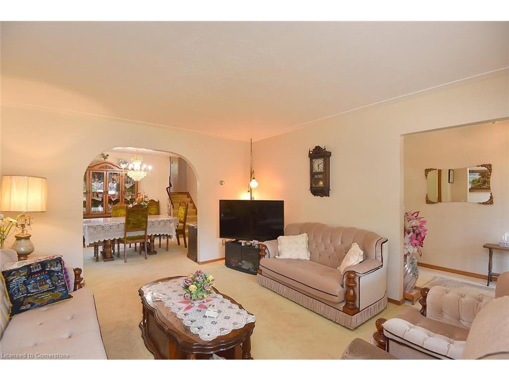 









122


Mount Albion

Road,
Hamilton,




ON
L8K 5S8

