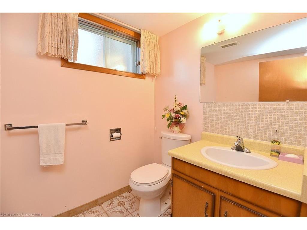 









122


Mount Albion

Road,
Hamilton,




ON
L8K 5S8

