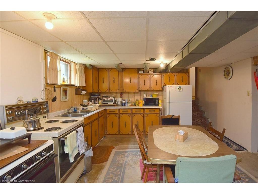 









122


Mount Albion

Road,
Hamilton,




ON
L8K 5S8

