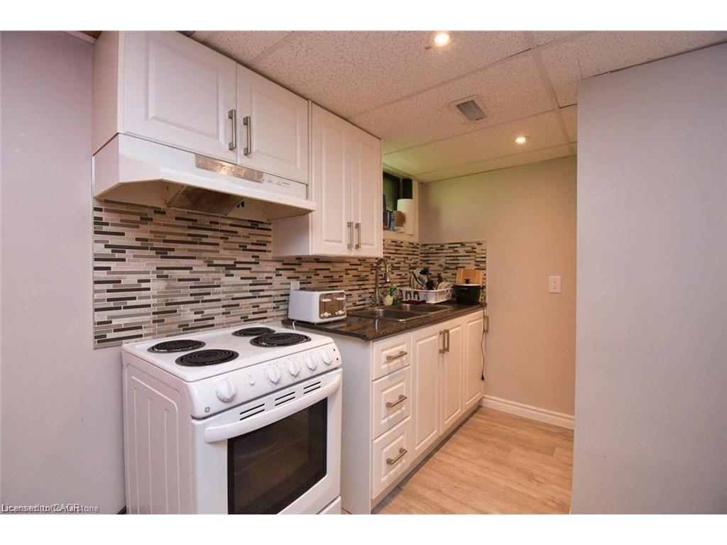 









205


Ivon

Avenue,
Hamilton,




ON
L8H 5S9

