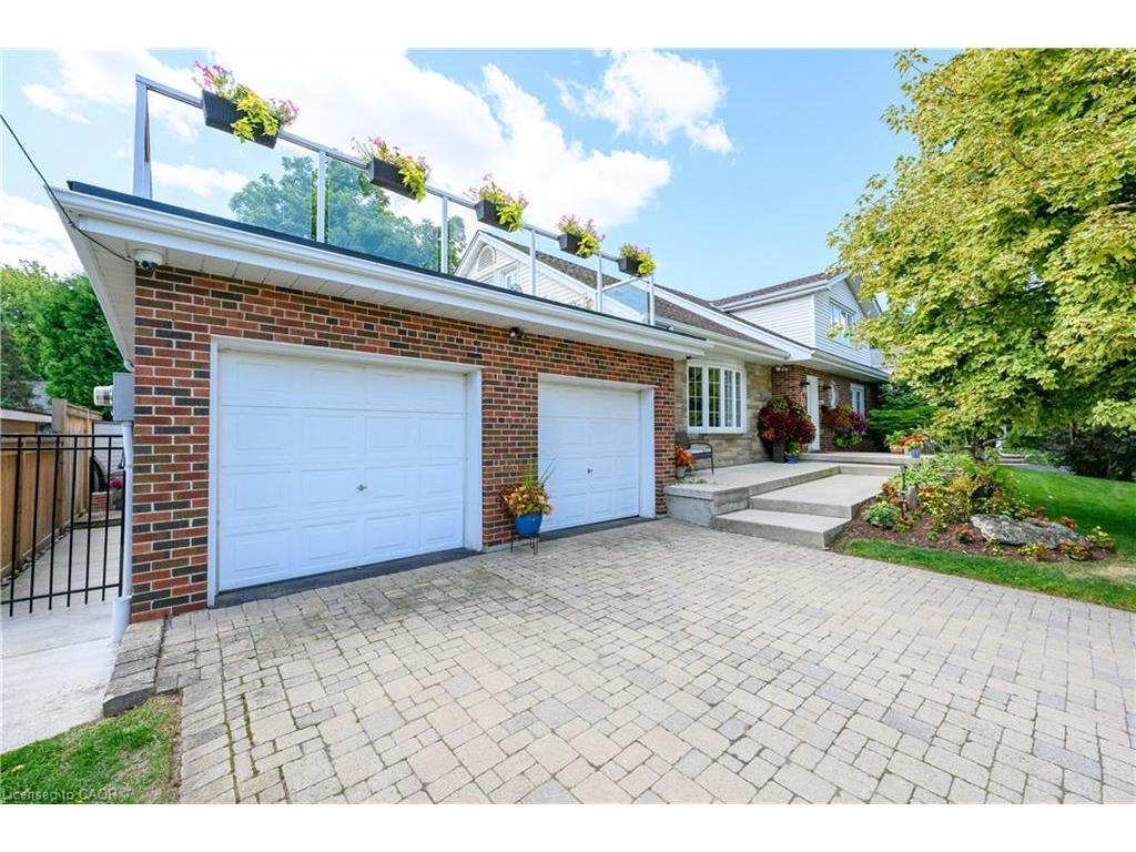 









912


Boothman

Avenue,
Burlington,




ON
L7T 1P4

