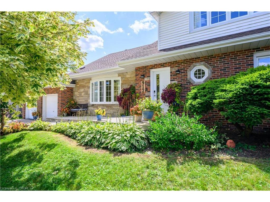 









912


Boothman

Avenue,
Burlington,




ON
L7T 1P4

