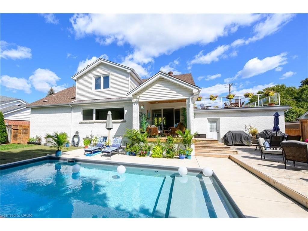 









912


Boothman

Avenue,
Burlington,




ON
L7T 1P4

