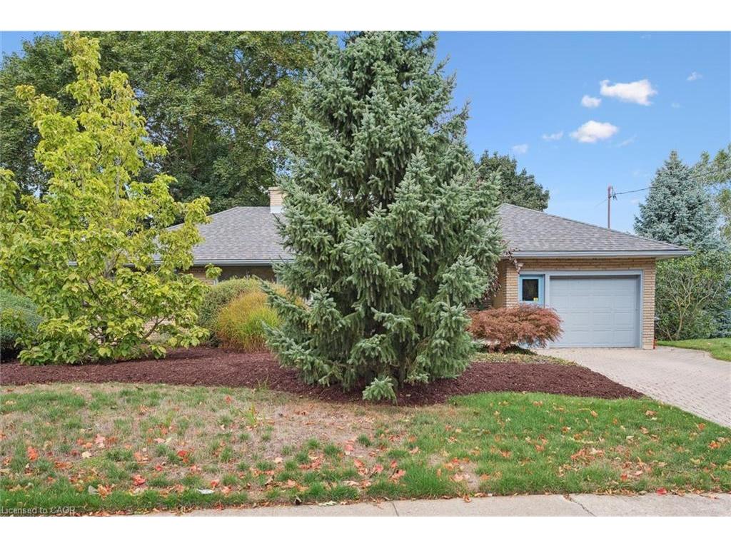 









272


Hartwood

Place,
Kitchener,




ON
N2H 6B5

