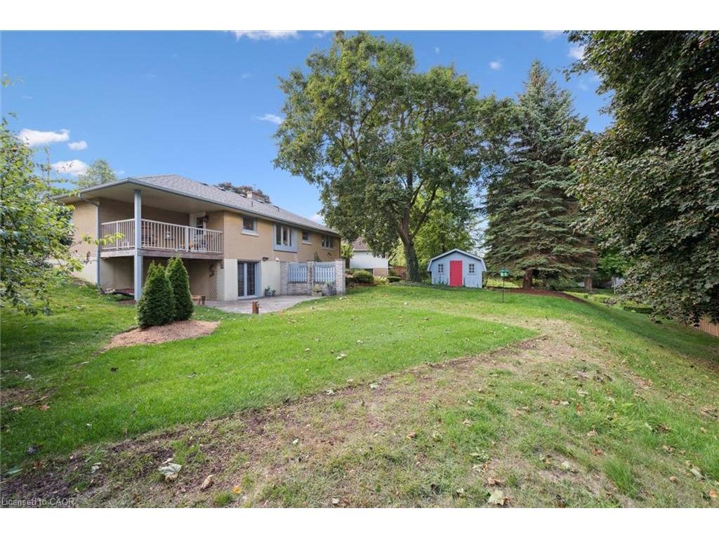 









272


Hartwood

Place,
Kitchener,




ON
N2H 6B5

