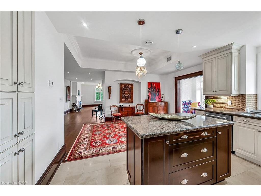 









86


Herkimer

Street, PH41,
Hamilton,




ON
L8P 2G7

