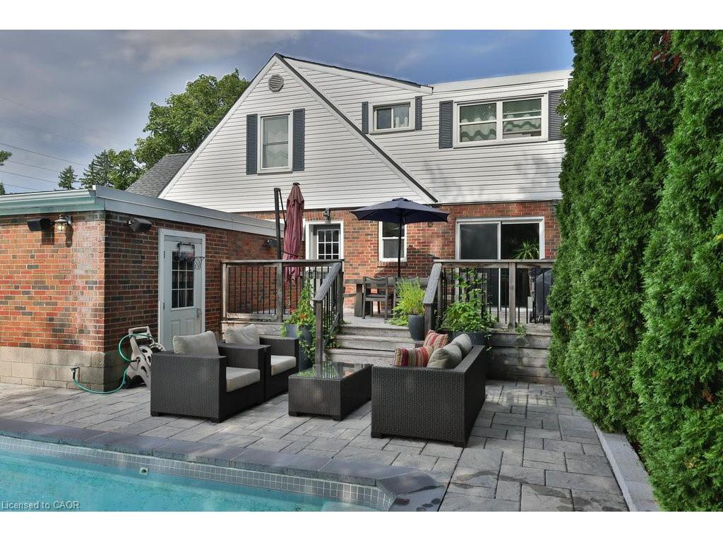 









886


Whitney

Drive,
Mississauga,




ON
L4Y 1E7

