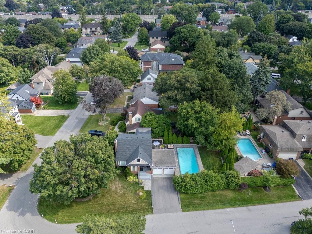 









886


Whitney

Drive,
Mississauga,




ON
L4Y 1E7

