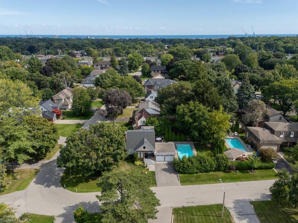









886


Whitney

Drive,
Mississauga,




ON
L4Y 1E7

