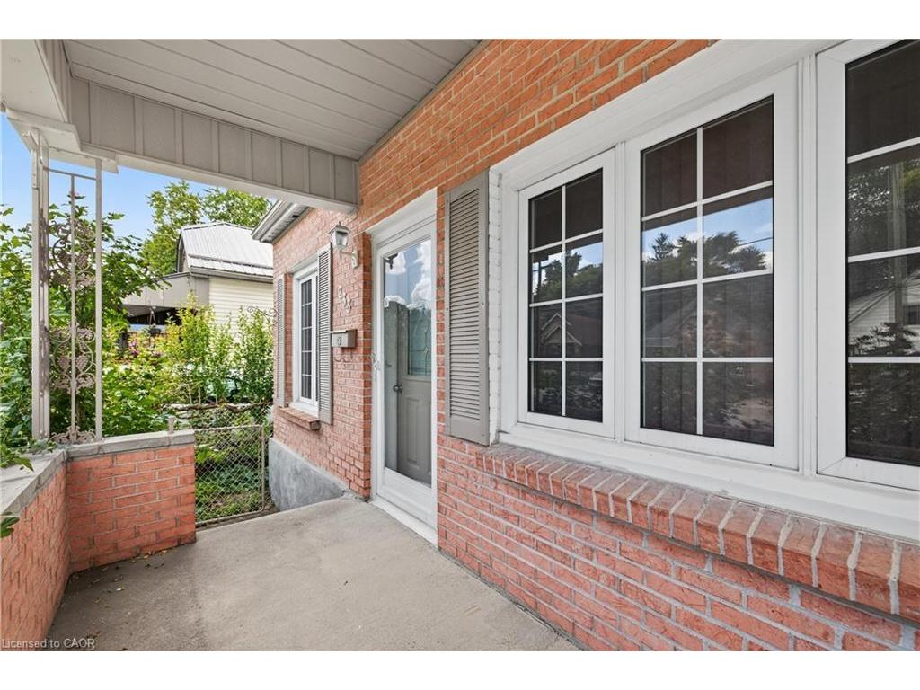 









233


High

Street,
London,




ON
N6C 4K9

