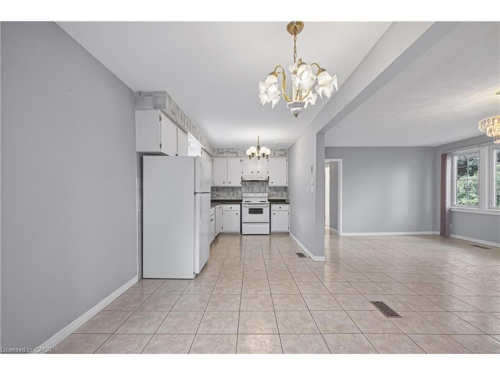 









233


High

Street,
London,




ON
N6C 4K9


