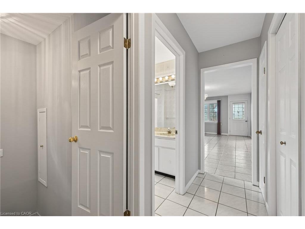 









233


High

Street,
London,




ON
N6C 4K9

