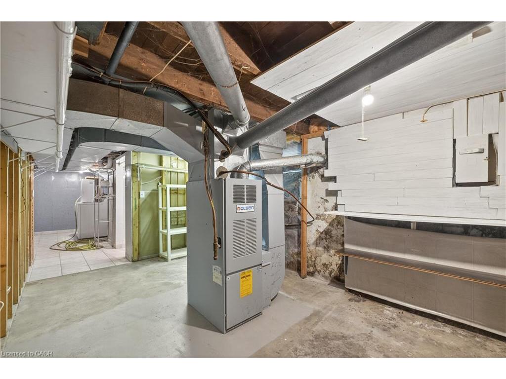 









233


High

Street,
London,




ON
N6C 4K9

