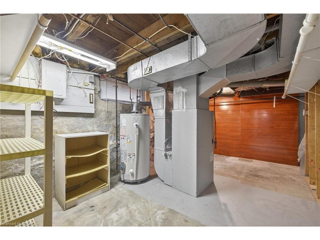 









233


High

Street,
London,




ON
N6C 4K9

