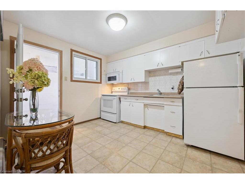 









136


Fairway

Road North,
Kitchener,




ON
N2A 2N6

