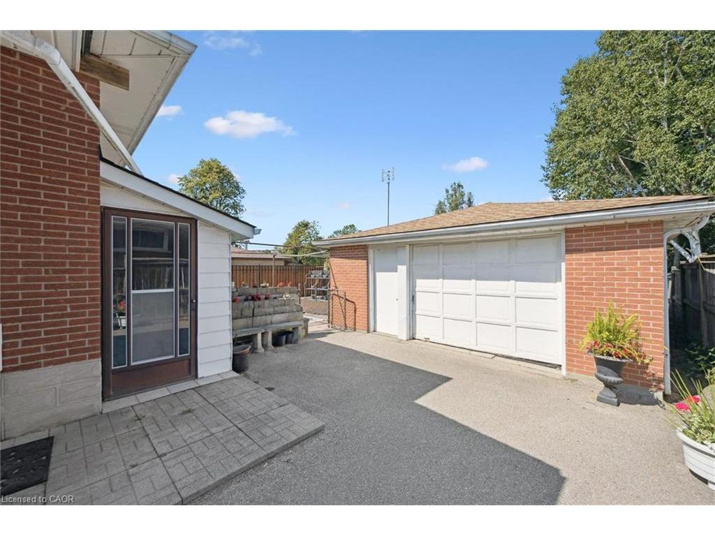 









136


Fairway

Road North,
Kitchener,




ON
N2A 2N6

