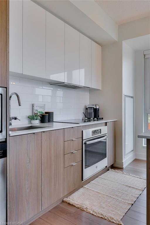 









8


Ann

Street, 401,
Mississauga,




ON
L5G 3E6

