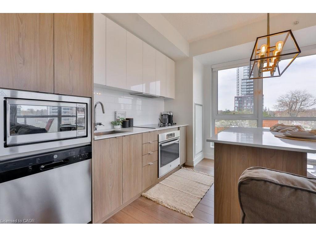 









8


Ann

Street, 401,
Mississauga,




ON
L5G 3E6

