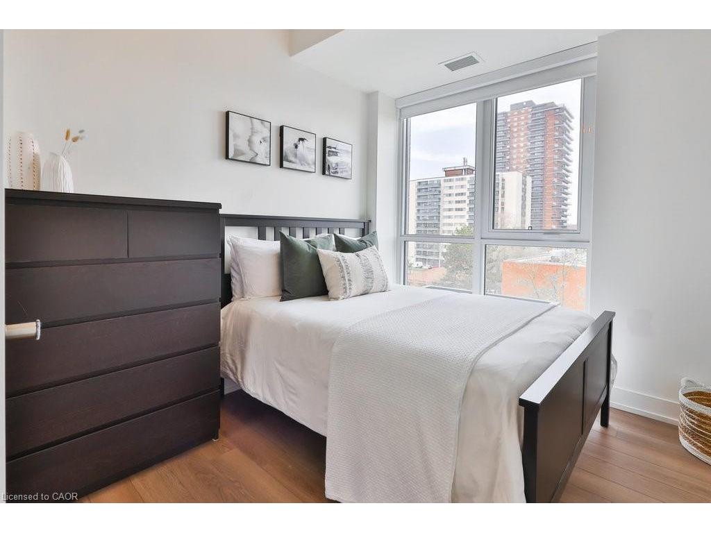 









8


Ann

Street, 401,
Mississauga,




ON
L5G 3E6

