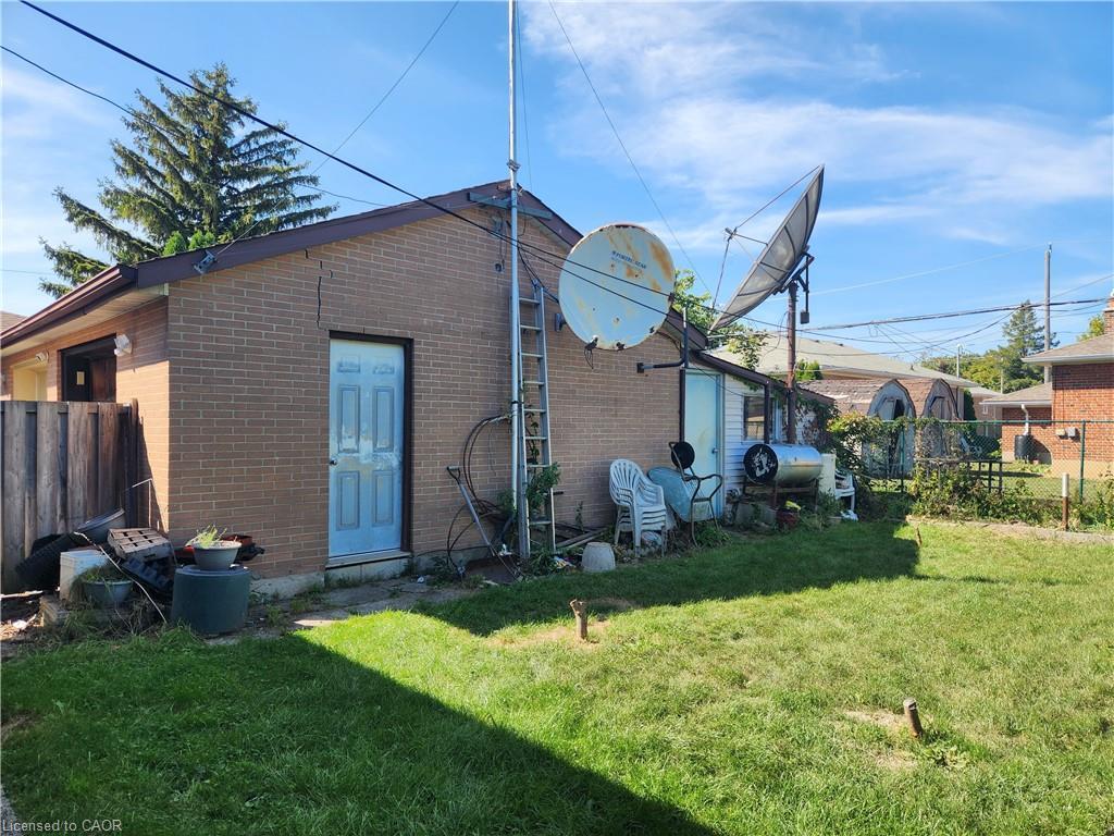 









6


Hoshlega

Drive,
Scarborough,




ON
M1G 2X5

